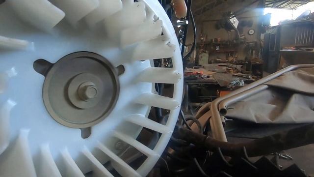 Косяк от Loncin 34л.с. крыльчатка вентилятора в хлам смотреть онлайн