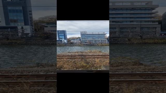 Япония, вид из поезда, окно