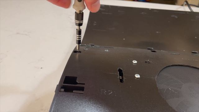 Custom PS3 Sleeper Gaming SFF PC смотреть онлайн