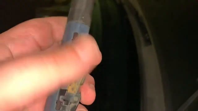 Changing wipers on a R34 смотреть онлайн