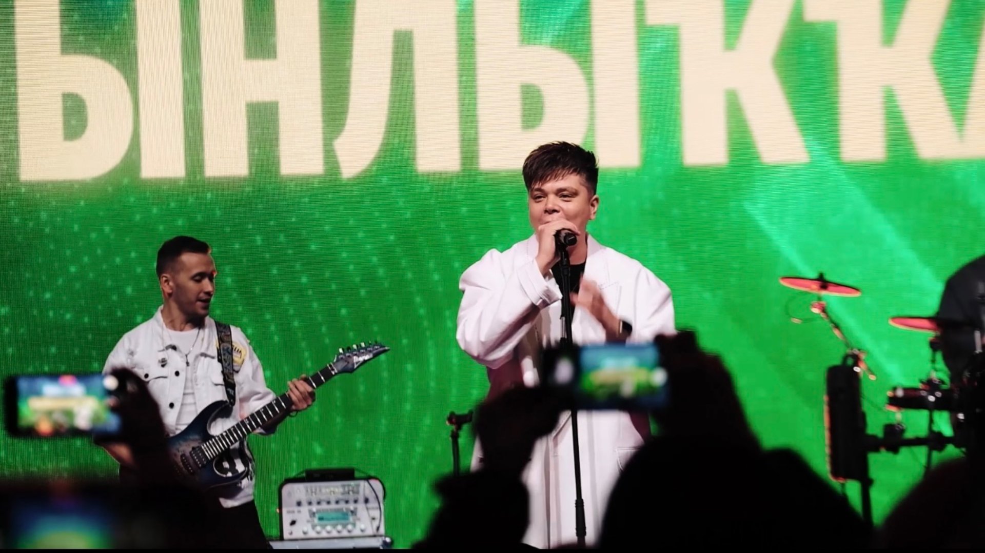 Элвин Грей - Туган як смотреть онлайн