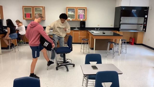 Inertia Demonstration, Physics, J,R смотреть онлайн