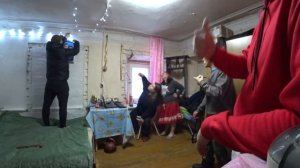 Всех одели. Сложно одеть опекаемого? Поставили новый насос. 378 серия