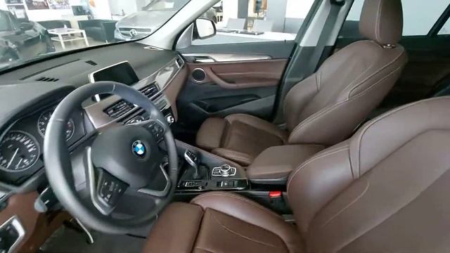 BMW X1 2017' 1.5 Benzyna 140 KM смотреть онлайн