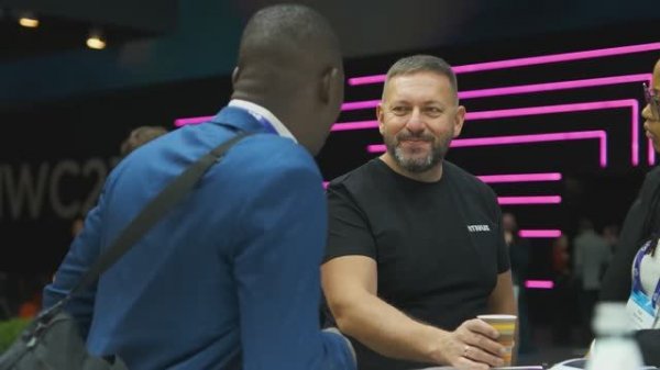 VITRULUX at the MWC 2023