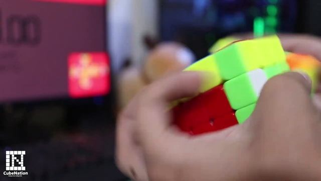 The Best Mini 4x4?! | QiYi WuQue Mini M | Cubenation смотреть онлайн