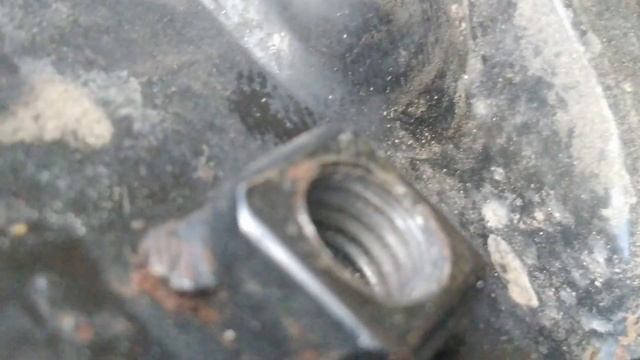 Замена минусовой клеммы аккумулятора на Гетц на круглую смотреть онлайн