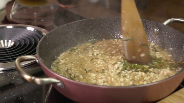 Ориз с гъби Аранчини смотреть онлайн