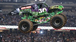 Alex Blare.Bigfoot. Monster Trucks. ПОЧЕМУ ЭТО СМОТРИТ ВСЯ АМЕРИКА (1)
