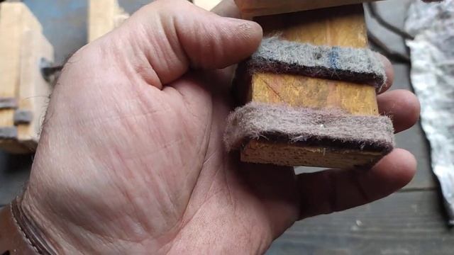 Струбцина для стирки ковров