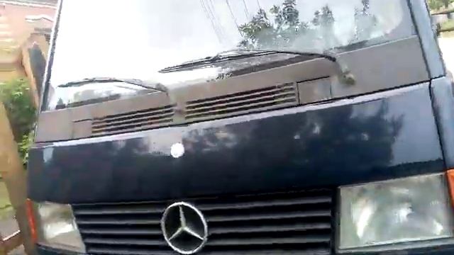 Да это Mercedes грузовичок почтовичок смотреть онлайн