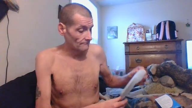 AA 36PC RECHARGEABLE NI-CD 700 MAH 1.2 VOLT BATTERYS WITH 6SLOT CHARGER смотреть онлайн