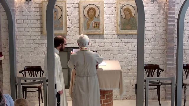 Утреня и изобразительные на русском языке. Неделя о слепом. 9 июня 2024 смотреть онлайн