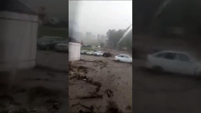 На Алтае в селе Манжерок сошел сель с горы Синюха смотреть онлайн