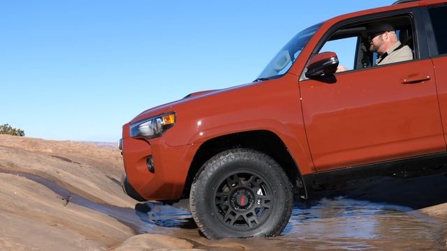 Can the Ineos Grenadier Dethrone the Toyota 4Runner TRD Pro as the King of Old-School Off-Roaders? смотреть онлайн