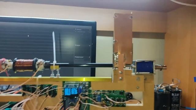 Пушка Гаусса. 5 катушек, 1 конденсатор. Часть 0