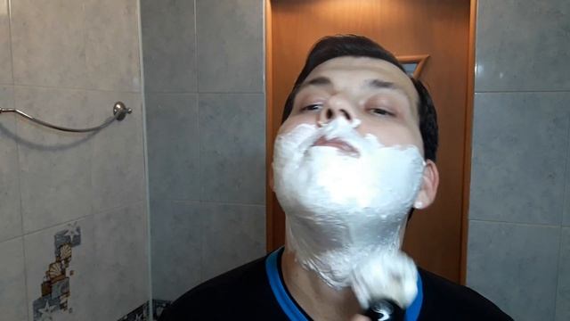 Бритье. RazoRock 37 German slant, Treet Platinum, FS boar brush, Italian Barber Amici soap, Hâttric смотреть онлайн