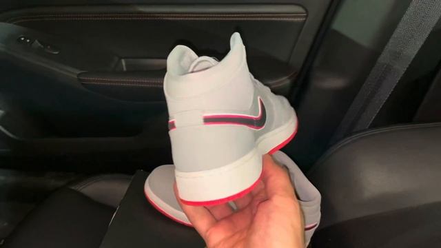 Air Jordan 1 Mid Wolf Grey Racer Pink shoes смотреть онлайн