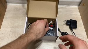Распаковка ТВ приставки Starwind CT-220