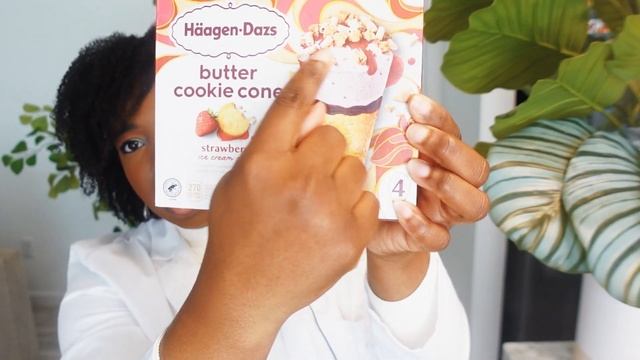 Haagen Dazs Butter Cookie Cone Review смотреть онлайн