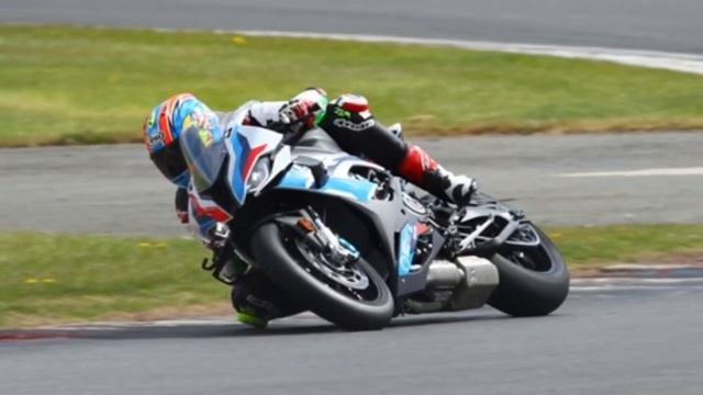 2024 BMW S1000RR Vs M1000RR ┃ What Makes The 