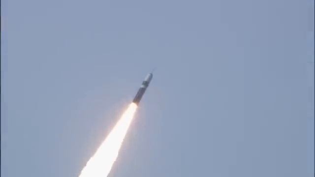 USS West Virginia test-firing Trident II SLBMs смотреть онлайн