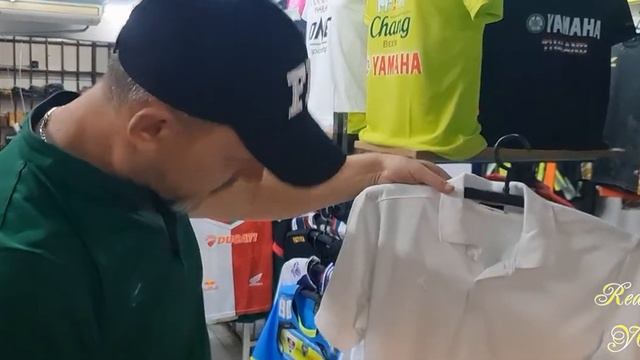 Шопинг в Паттайе.  Магазин спортивной одежды.  Shopping In Pattaya.  Sportswear Store