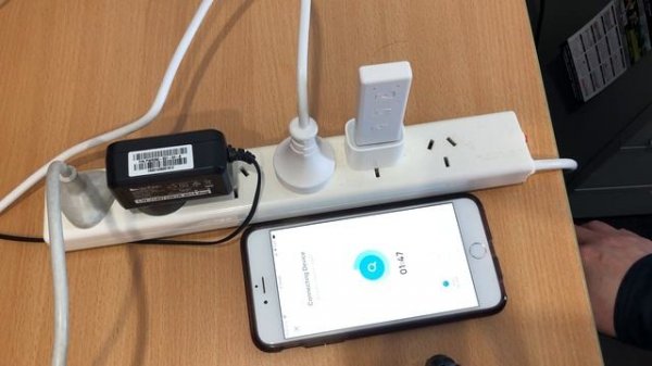 Demo on pairing 3A WiFi blind motor (WiFi blind controller) with Tuya Smart Life APP