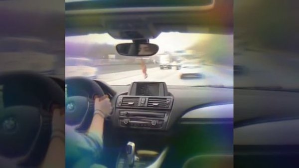 Шашки на BMW за рулем девушка