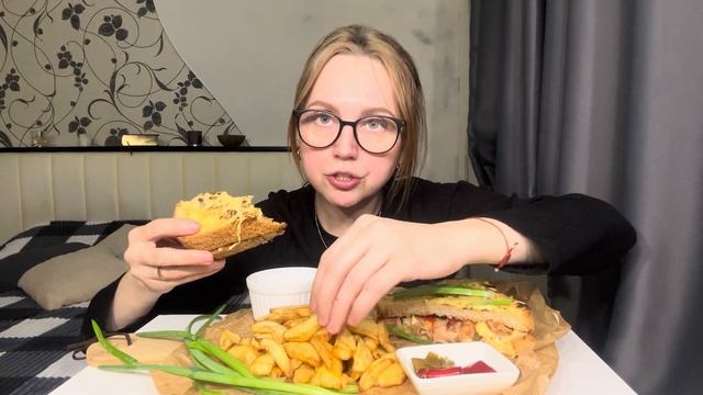Mukbang/Клаб Сэндвич 🥪 Фри/Очень важный разговор☝️Отвечаю на вопрос😱no asmr смотреть онлайн