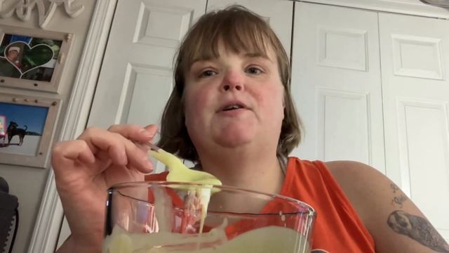 Trying a protein pudding I made смотреть онлайн