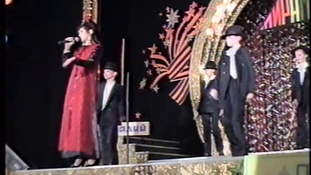 Звёздный дождь - Аня Андрусенко .Телешоу "Пирамида" 1994 г г Владивосток смотреть онлайн