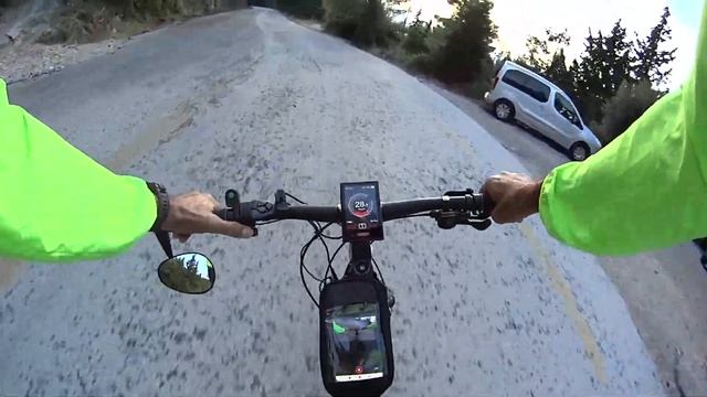Bafang 750 Watt. Downhill Driving With A Mid Drive Bafang Ebike.