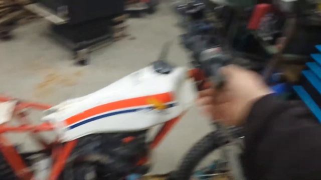 TLR 200 смотреть онлайн