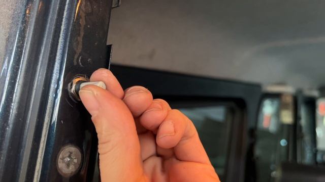 Тайная функция концевика багажника MB смотреть онлайн