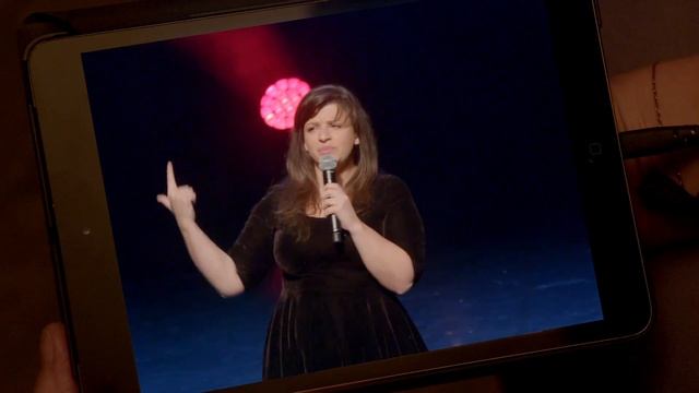 Les femmes préfèrent en rire : Farah en train de vendre la mèche смотреть онлайн