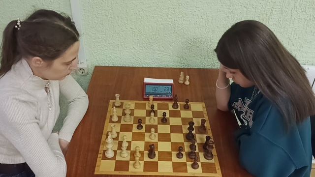 Сухарева Евгения (ЭЛО-2149) - Кирдяшкина Екатерина (ЭЛО-2185) тур4