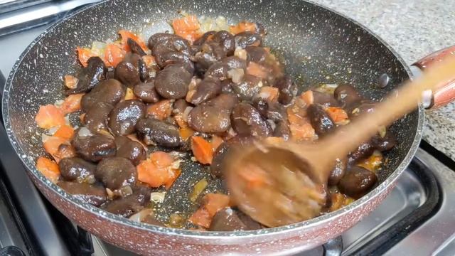 Foul mudamas ~Vegan high protien dish| fava beans смотреть онлайн