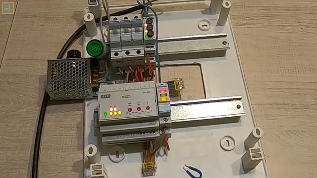 Automatyczny przełącznik faz - F&F PF-452 смотреть онлайн