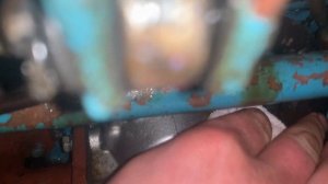 Порвало насос на тракторе