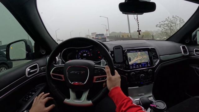 POV DRIVE IN NYC JEEP SRT смотреть онлайн