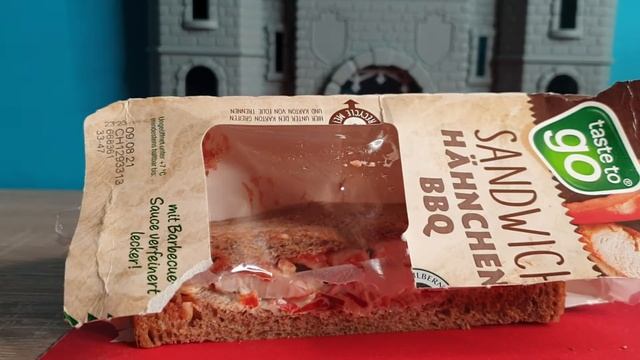 German BBQ Norma Lidl Sandwich. IS IT GOOD? Low Cost foods when travelling. смотреть онлайн