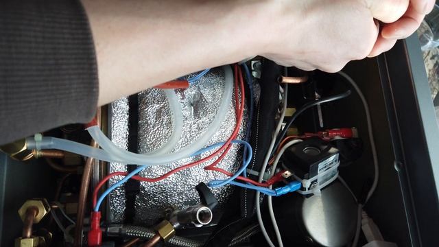 How to Replacing the Gicleur in a LaMarzocco Linea mini смотреть онлайн