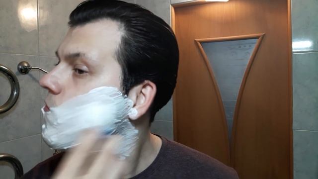 Бритье. Мыло от Сергея Вавильченкова, Merkur Futur, Omega 10099, Dorco ST-300, D.R.Harris Windsor смотреть онлайн