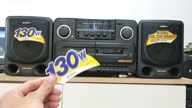 ĐÃ BÁN.     SONY CFS 715s Tem Zin Loa Phễu Lớn Giá XONG THANH HÓA 090 262 5152