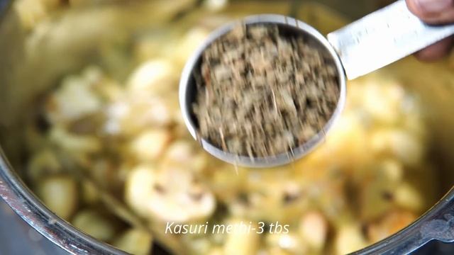 ಇದು ನಾಟಿ ಶೈಲಿಯ ದೊನ್ನೆ ಬಿರಿಯಾನಿ| donne biryani in kannada | Mushroom Donne Biryani | Mushroom biryan смотреть онлайн