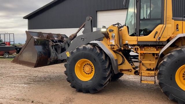 Volvo L 90 gummiged - Kapow online Auctions смотреть онлайн