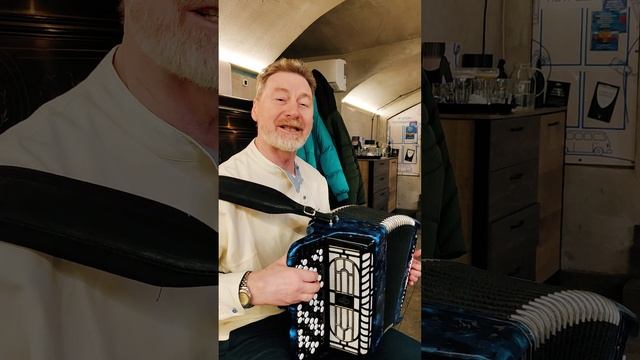 #баянист добрый вечер смотреть онлайн