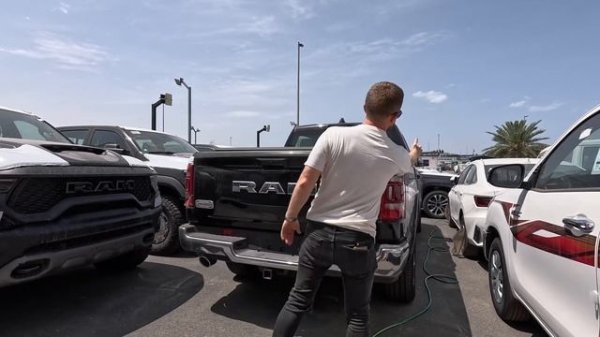 Dodge ram , какие комплектации бывают и в чем отличие