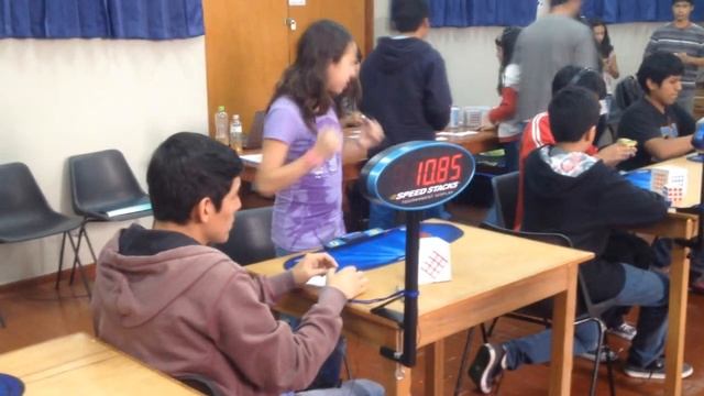 Rachel Riggenbach, 10.85 s Rubik's cube solve смотреть онлайн
